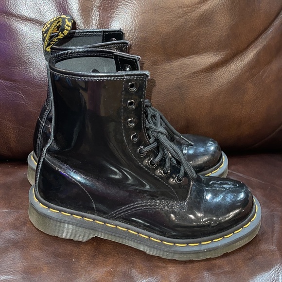 Dr.Martens patent leather lace up combat boots 38 - Picture 1 of 12